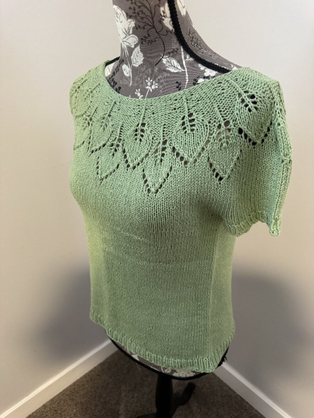 Hand Knit Tee with Leaf Lace Motif